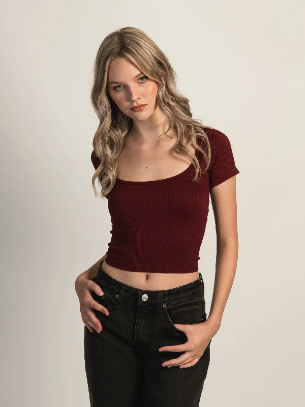 HARLOW SQUARENECK SEAMLESS TEE - BURGUNDY