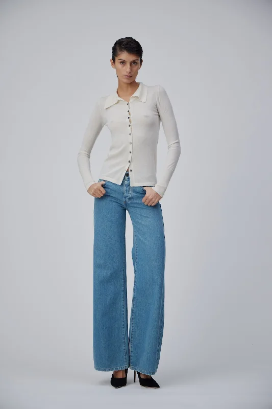 BLUE  VINTAGE HIGH-WAISTED FLARED JEANS