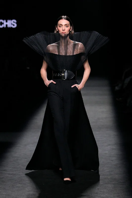 Pleated top featuring trousers with cape