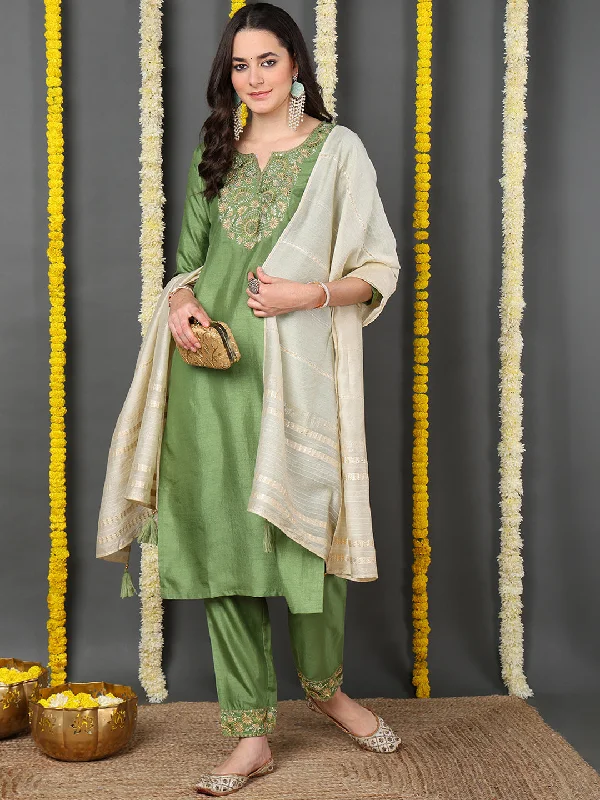 Green Silk Blend Solid Embroidered Straight Kurta Trouser With Dupatta